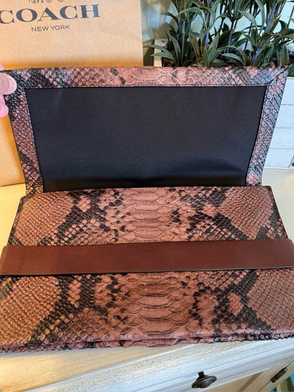 Coach Python Clutch Embossed Leather Snakeskin Pattern Pink/Black RARE! NWOT - Picture 4 of 9